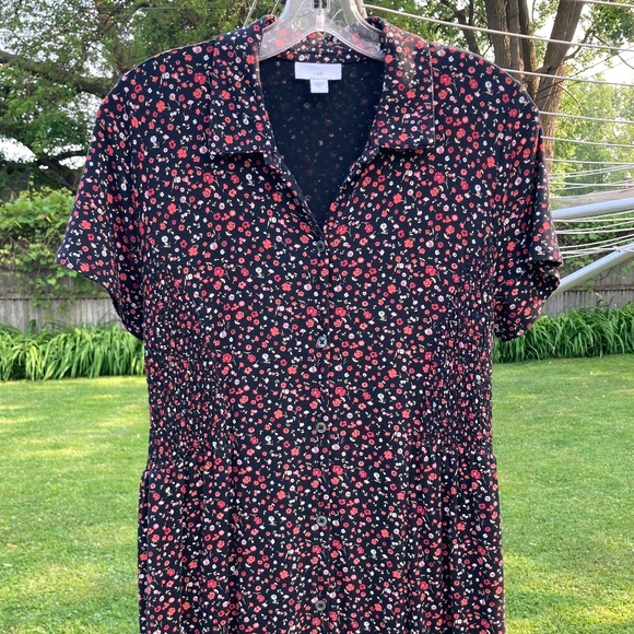 NWOT Long Black Ditsy Floral J JILL Smocked Shirt Dress - Picture 3 of 7